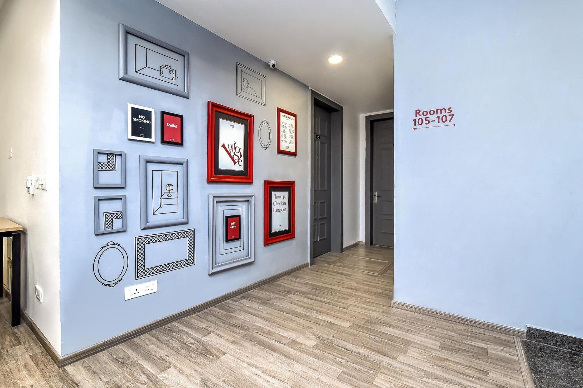 Townhouse Somani Hotel Apta Екстериор снимка