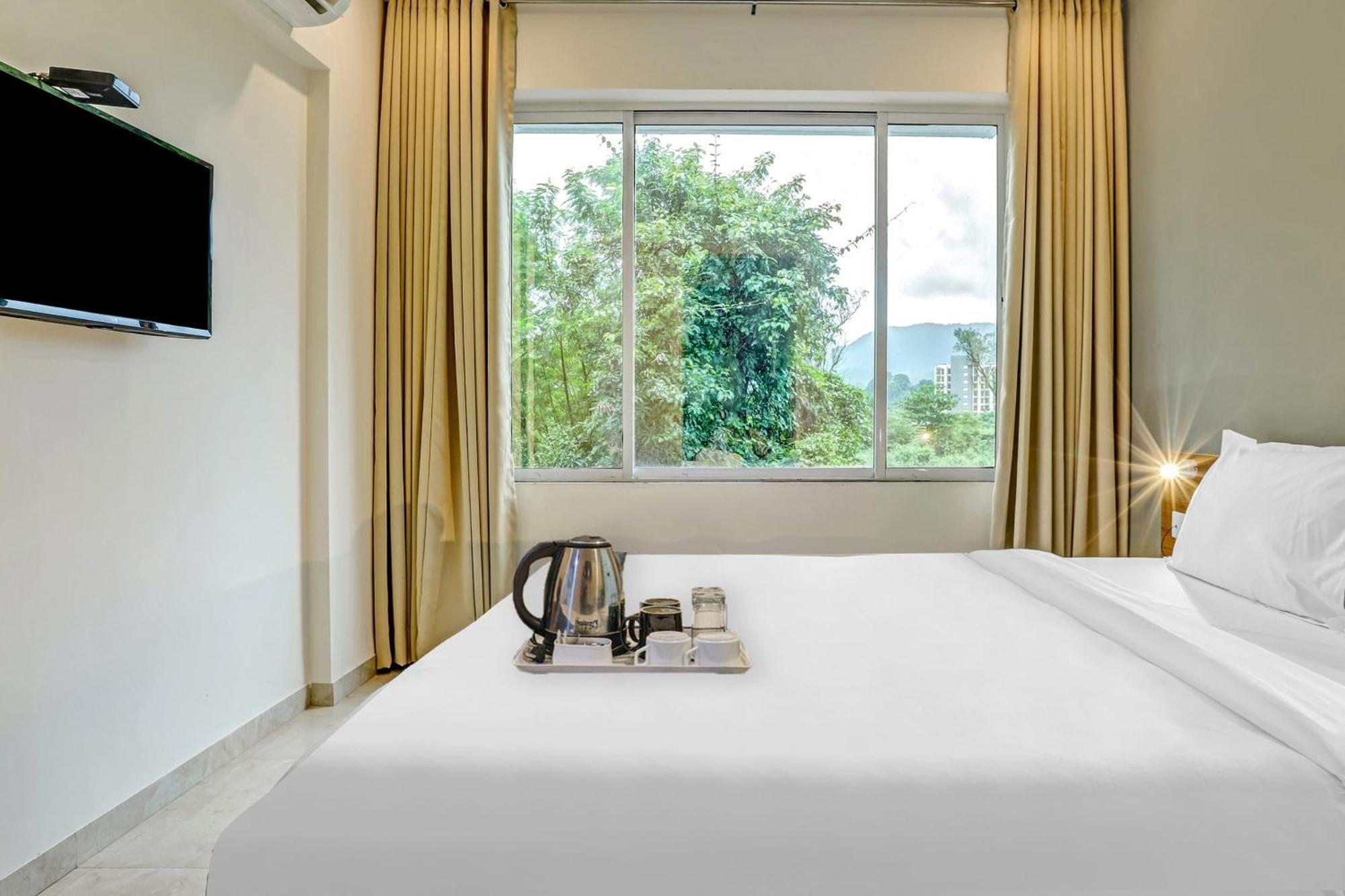 Townhouse Somani Hotel Apta Екстериор снимка