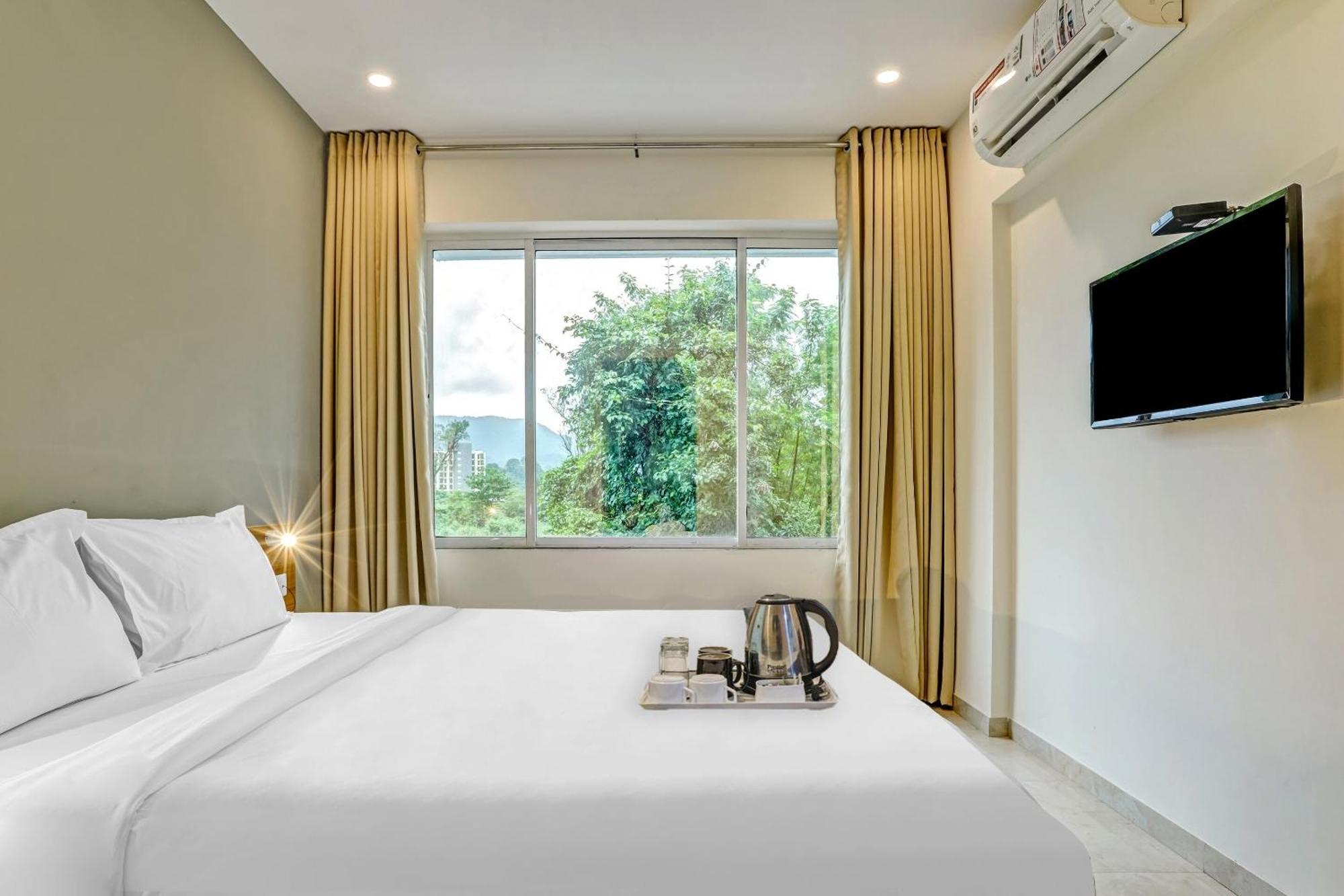 Townhouse Somani Hotel Apta Екстериор снимка