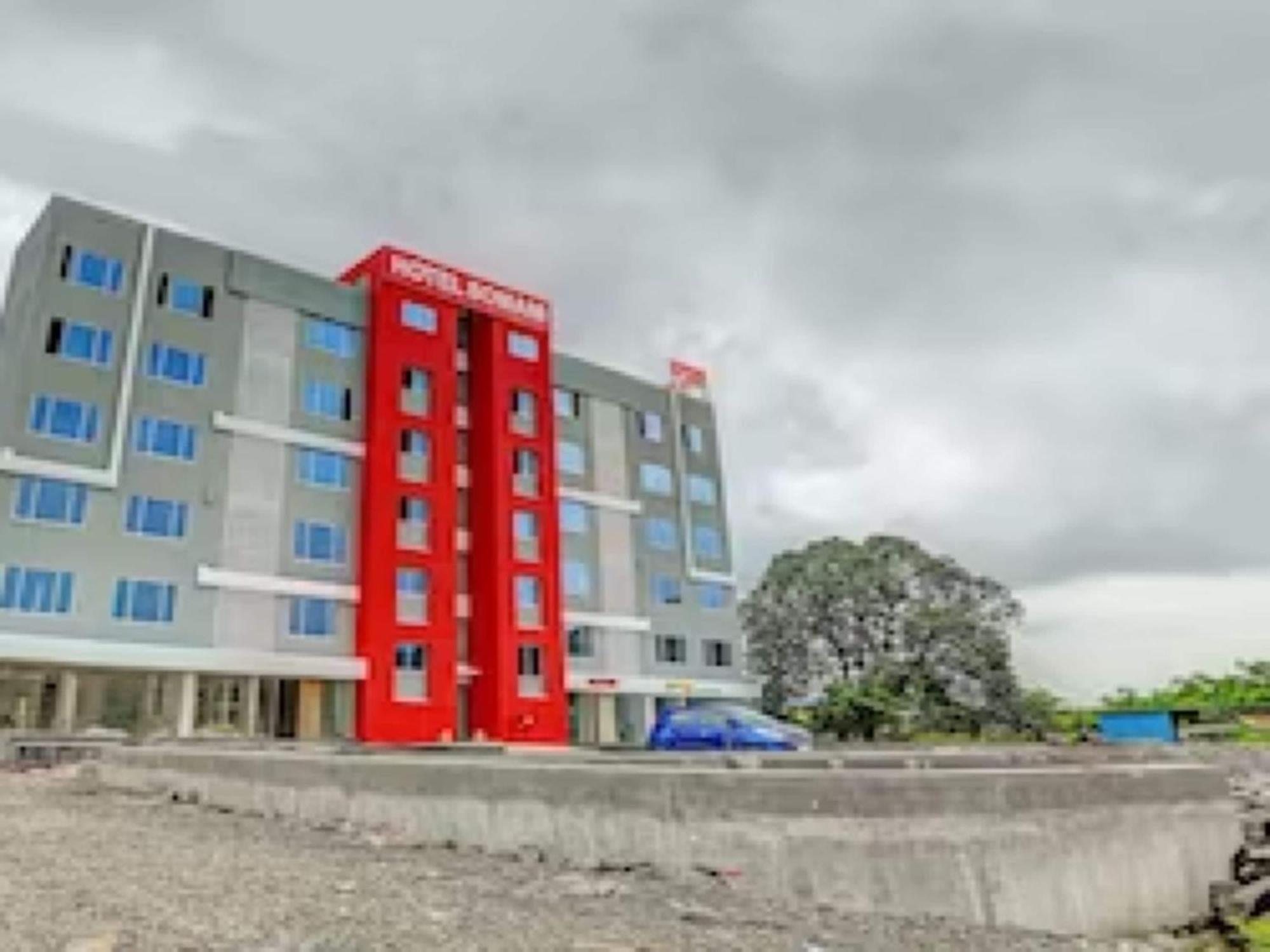 Townhouse Somani Hotel Apta Екстериор снимка